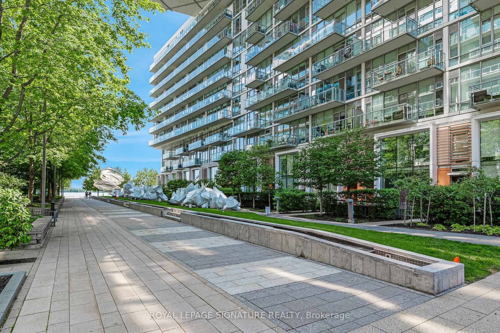 39 Queens Quay E, Unit 337 thumbnail 35