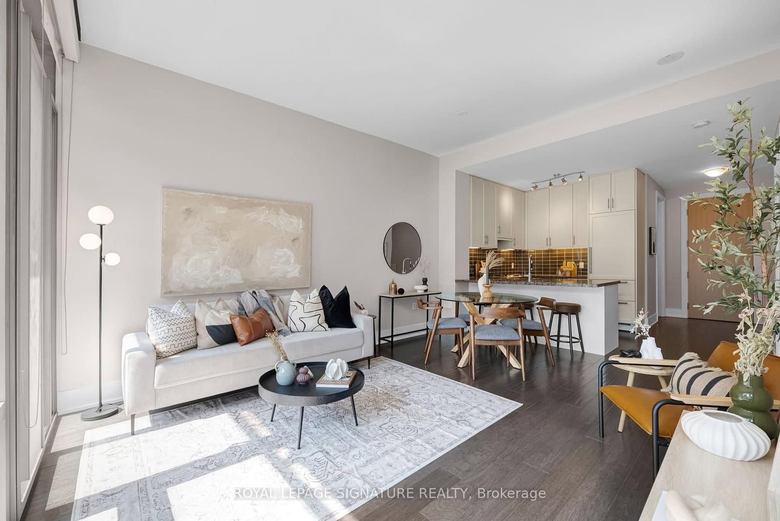 39 Queens Quay E, Unit 337 thumbnail 5