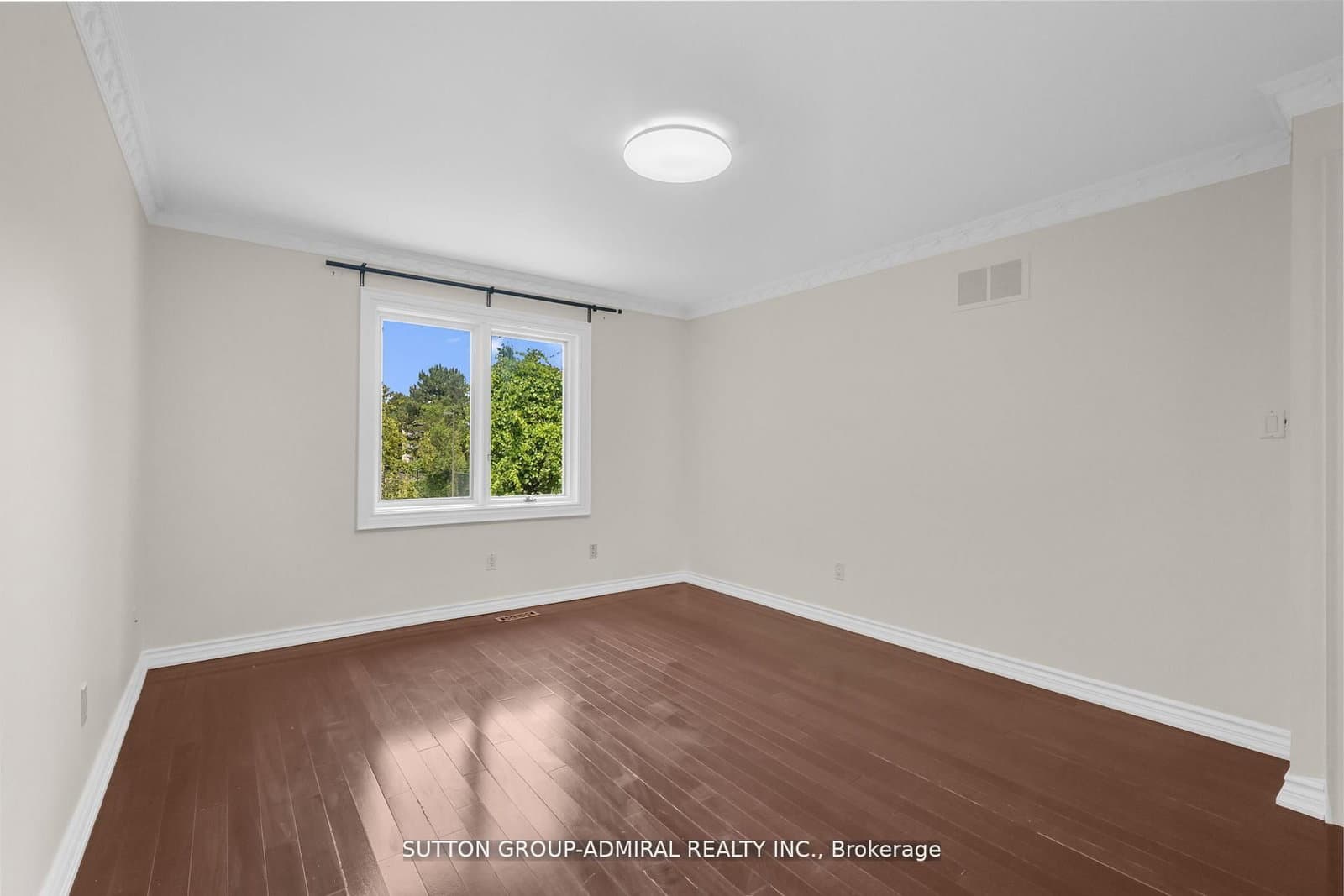 48 Berkindale Drive thumbnail 19