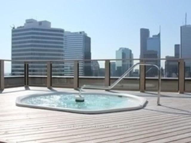 633 Bay Street, Unit 2613 thumbnail 14
