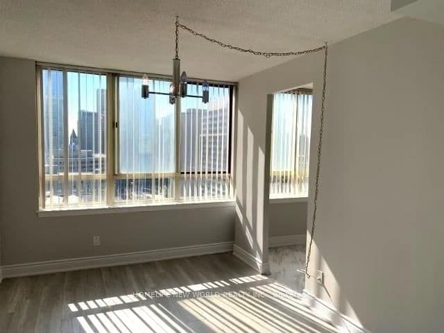 633 Bay Street, Unit 2613 thumbnail 23