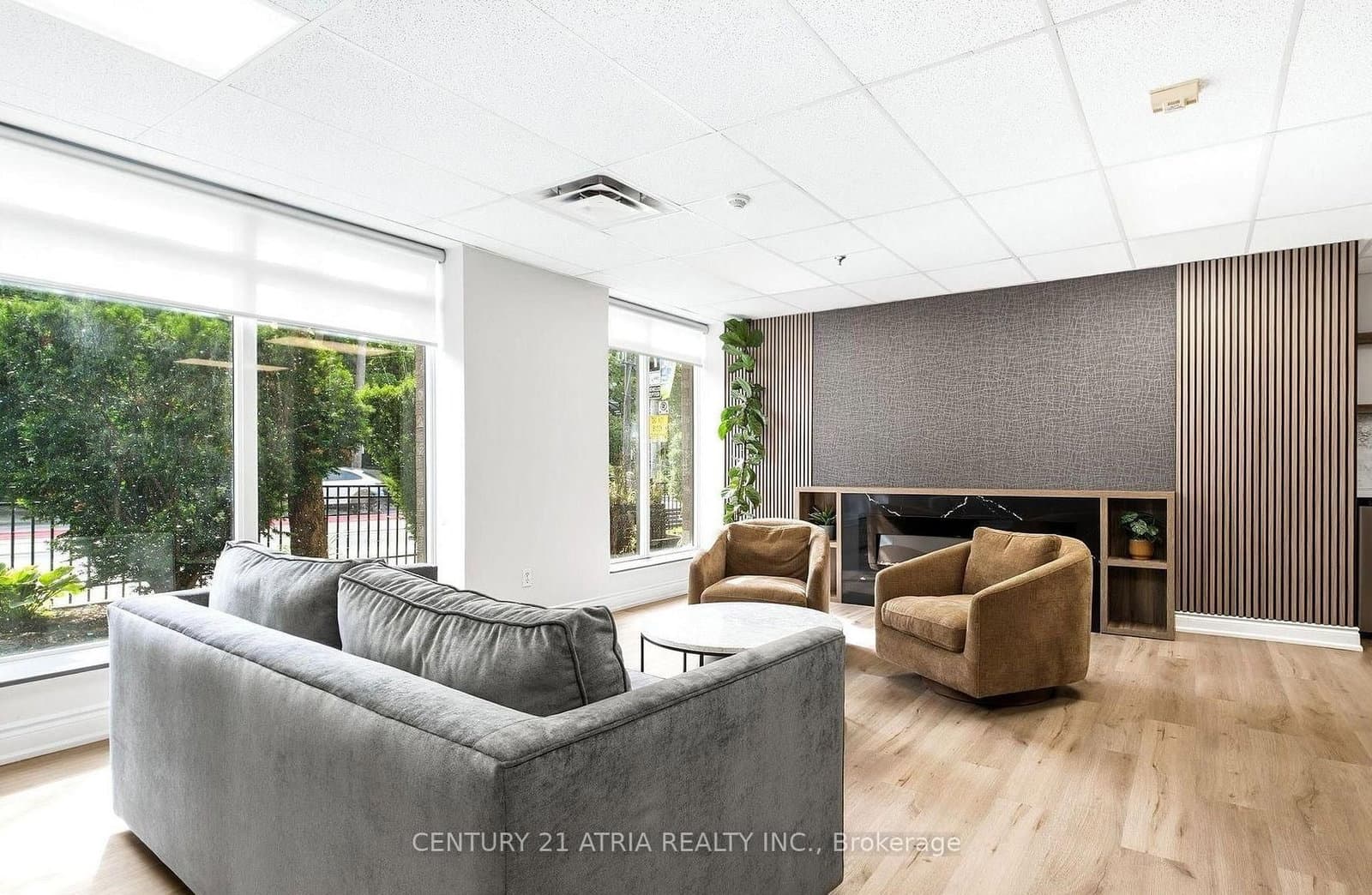 140 Bathurst Street, Unit 103 thumbnail 12