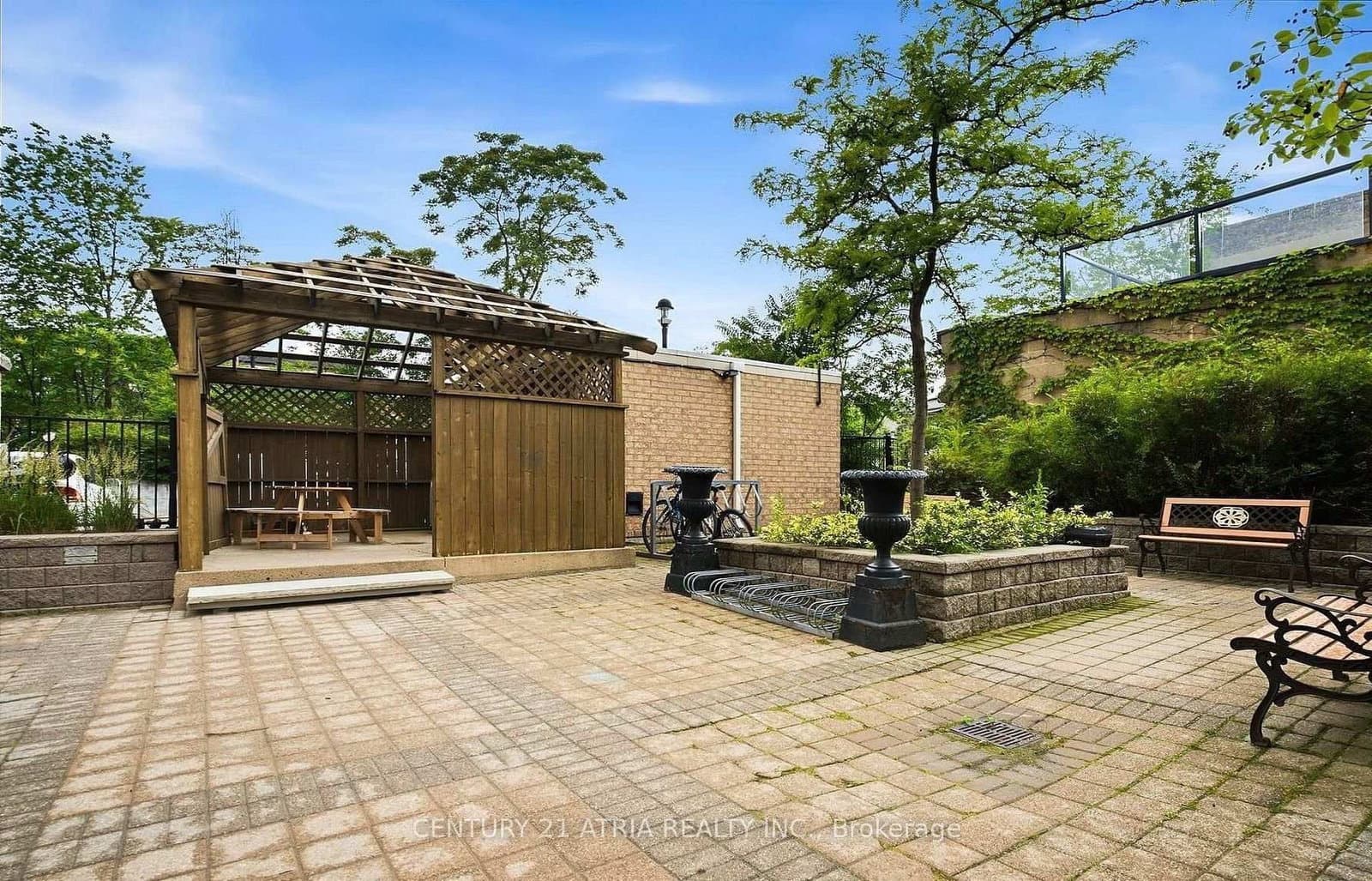140 Bathurst Street, Unit 103 thumbnail 13