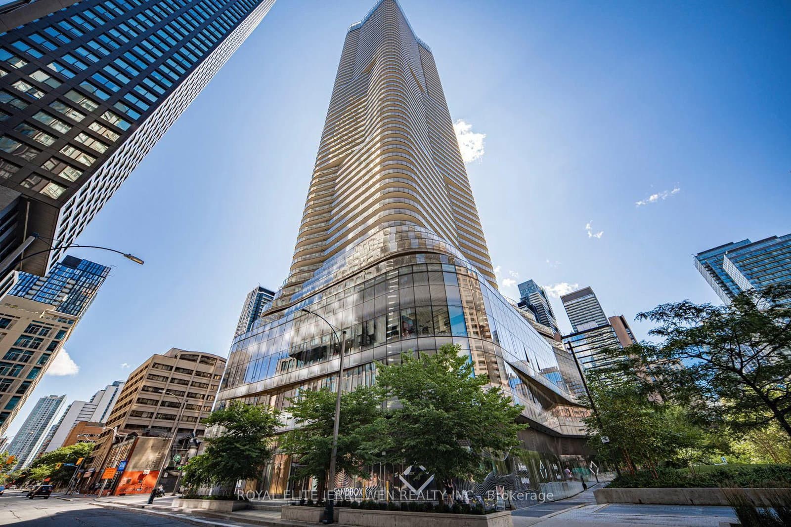 #3104 - 11 Wellesley Street W