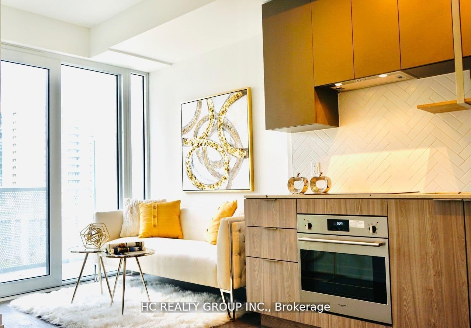 15 Holmes Avenue, Unit 605 thumbnail 4