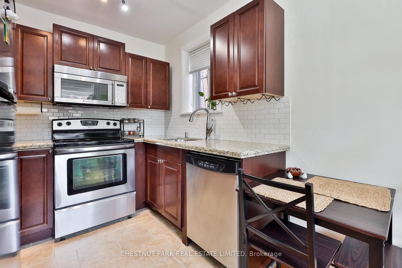 1648 Bathurst Street, Unit 5 thumbnail 15