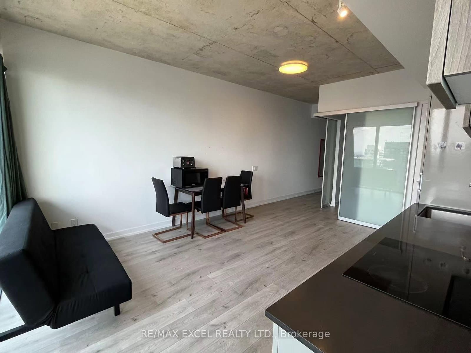 161 Roehampton Avenue, Unit 3702 thumbnail 14