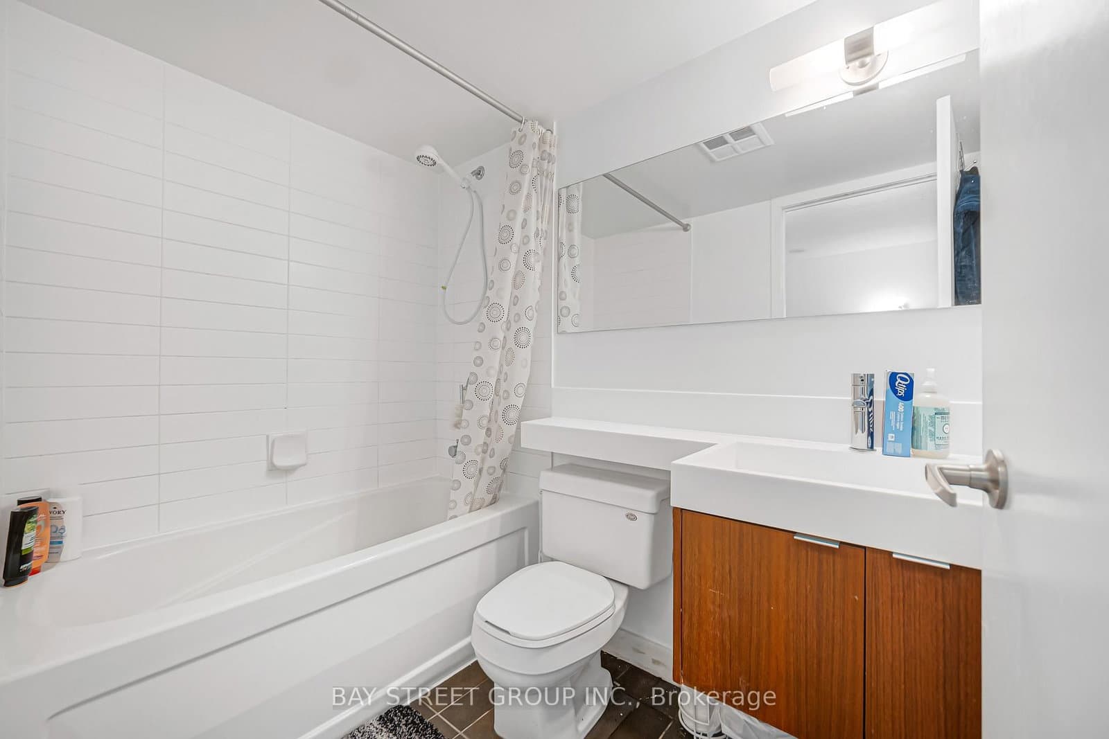 25 Telegram Mews, Unit 816 thumbnail 14