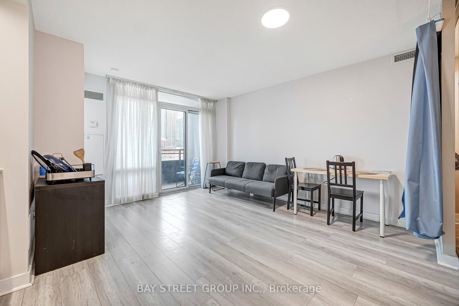 25 Telegram Mews, Unit 816 thumbnail 9