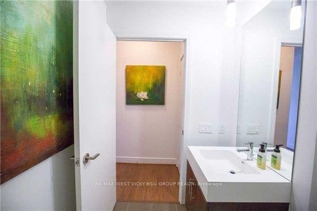 112 George Street, Unit S529 thumbnail 19