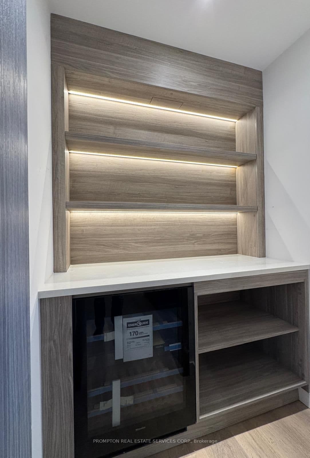 68 Esther Shiner Boulevard, Unit 1611 thumbnail 11