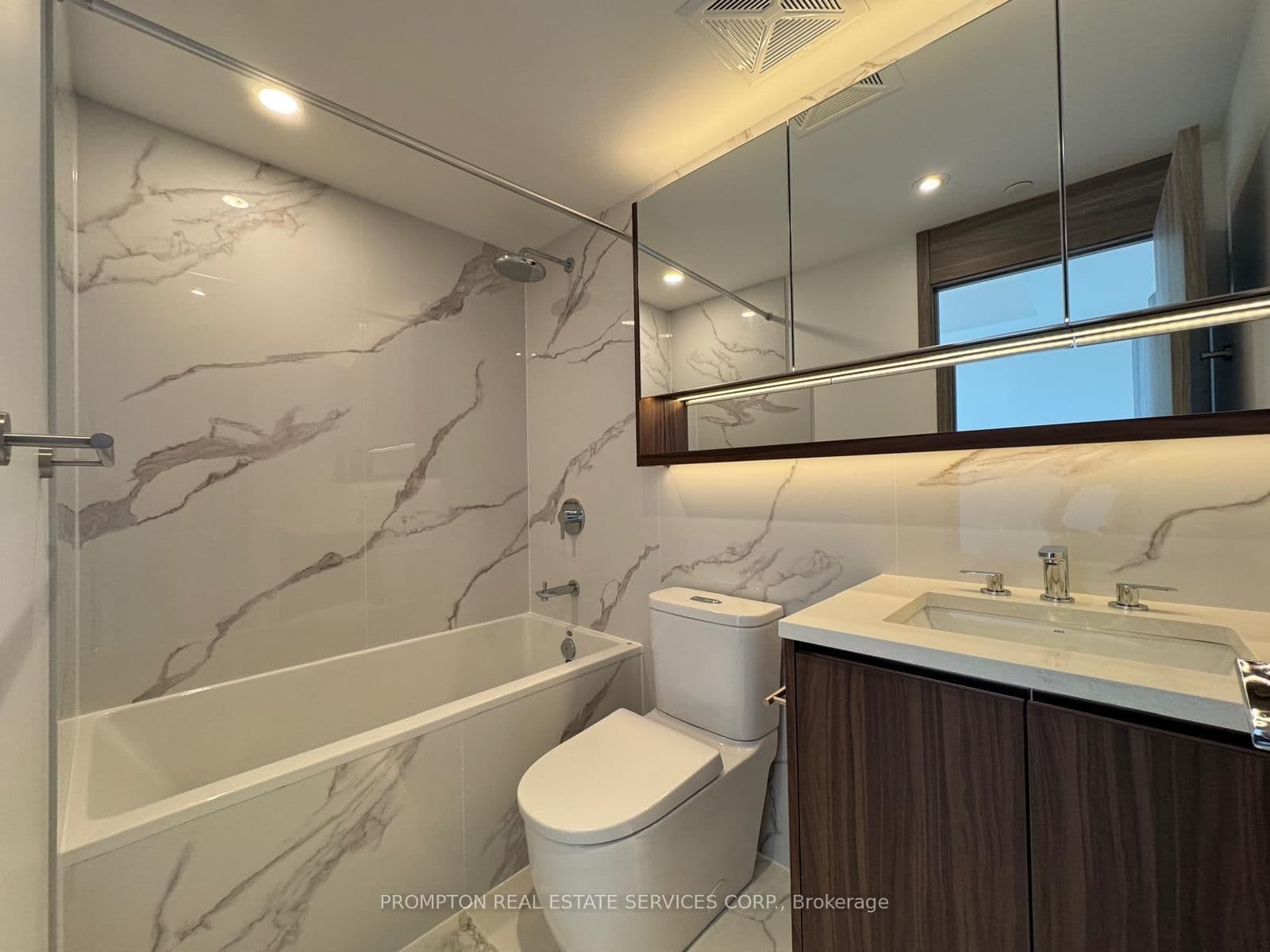 68 Esther Shiner Boulevard, Unit 1611 thumbnail 14
