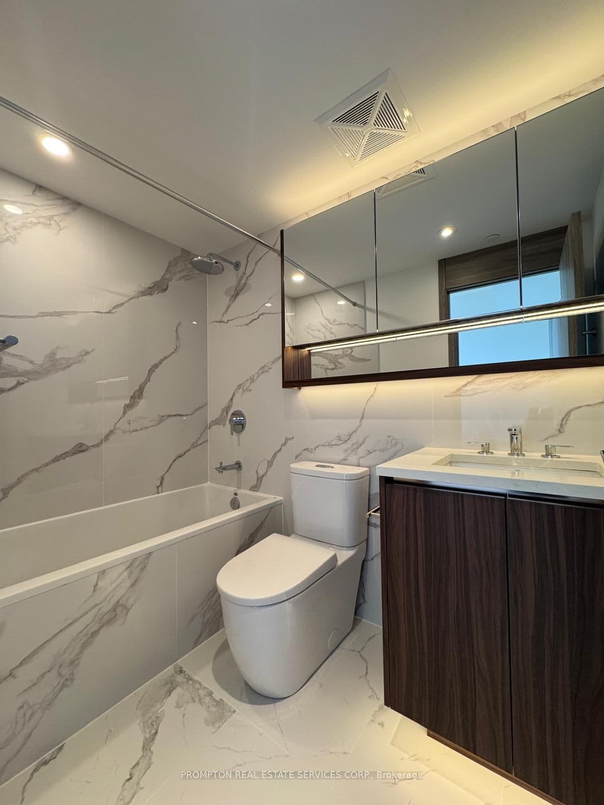 68 Esther Shiner Boulevard, Unit 1611 thumbnail 19