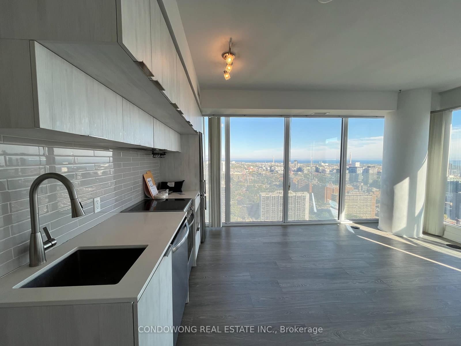 181 Dundas Street E, Unit 3905 thumbnail 4