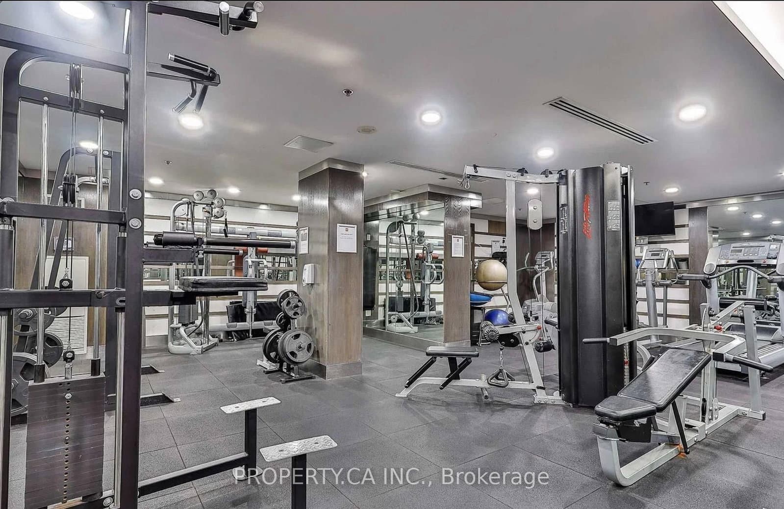 21 Carlton Street, Unit 3405 thumbnail 18