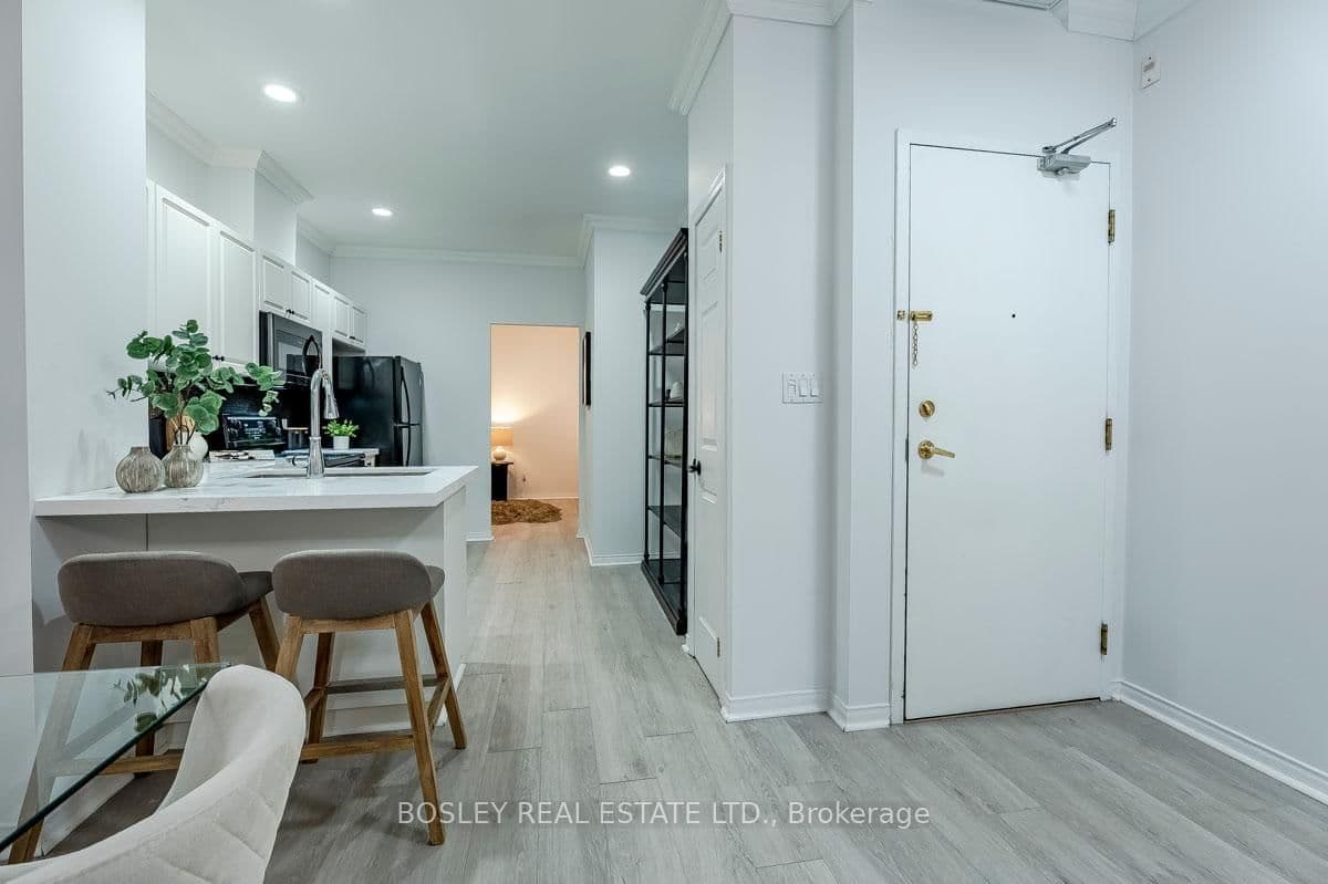 600 Eglinton Avenue E, Unit 110 thumbnail 9