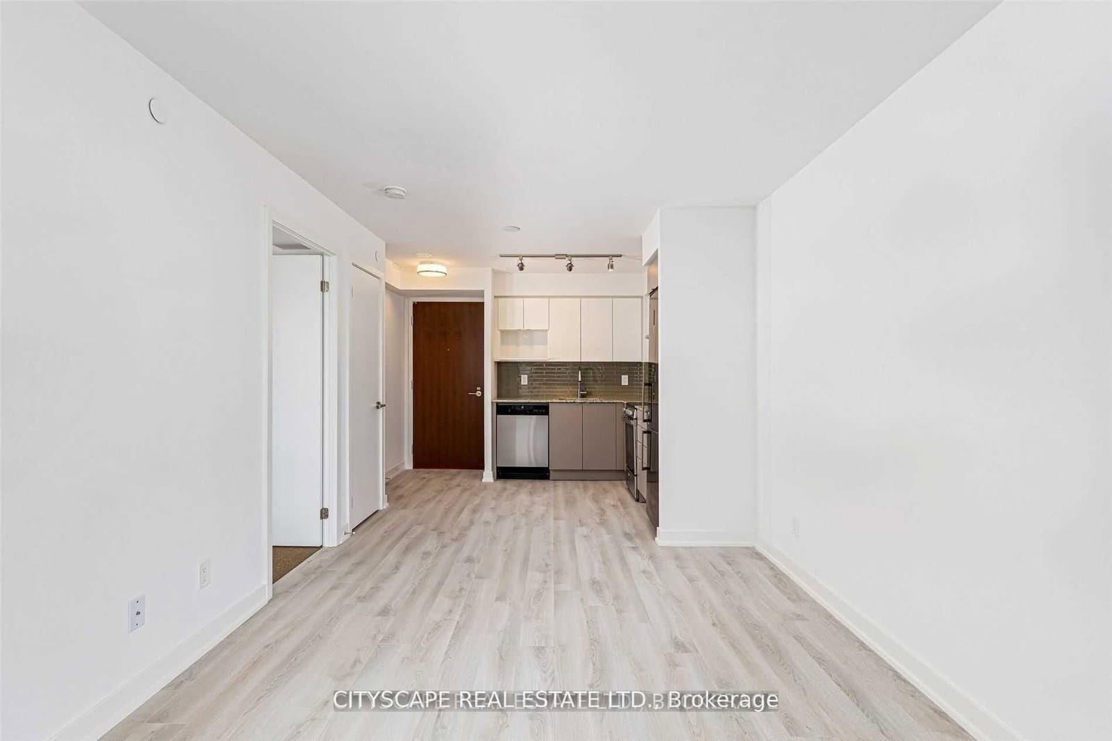 120 Varna Drive, Unit 425 thumbnail 7
