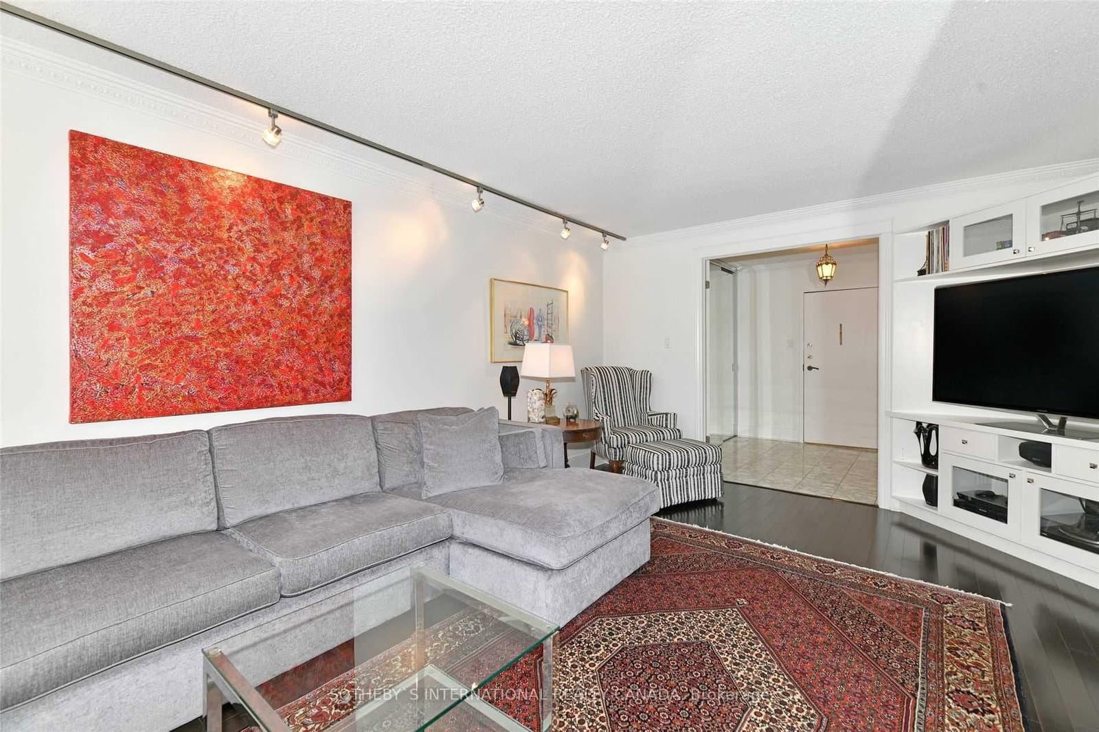 18 Lower Village Gate, Unit 111 thumbnail 6
