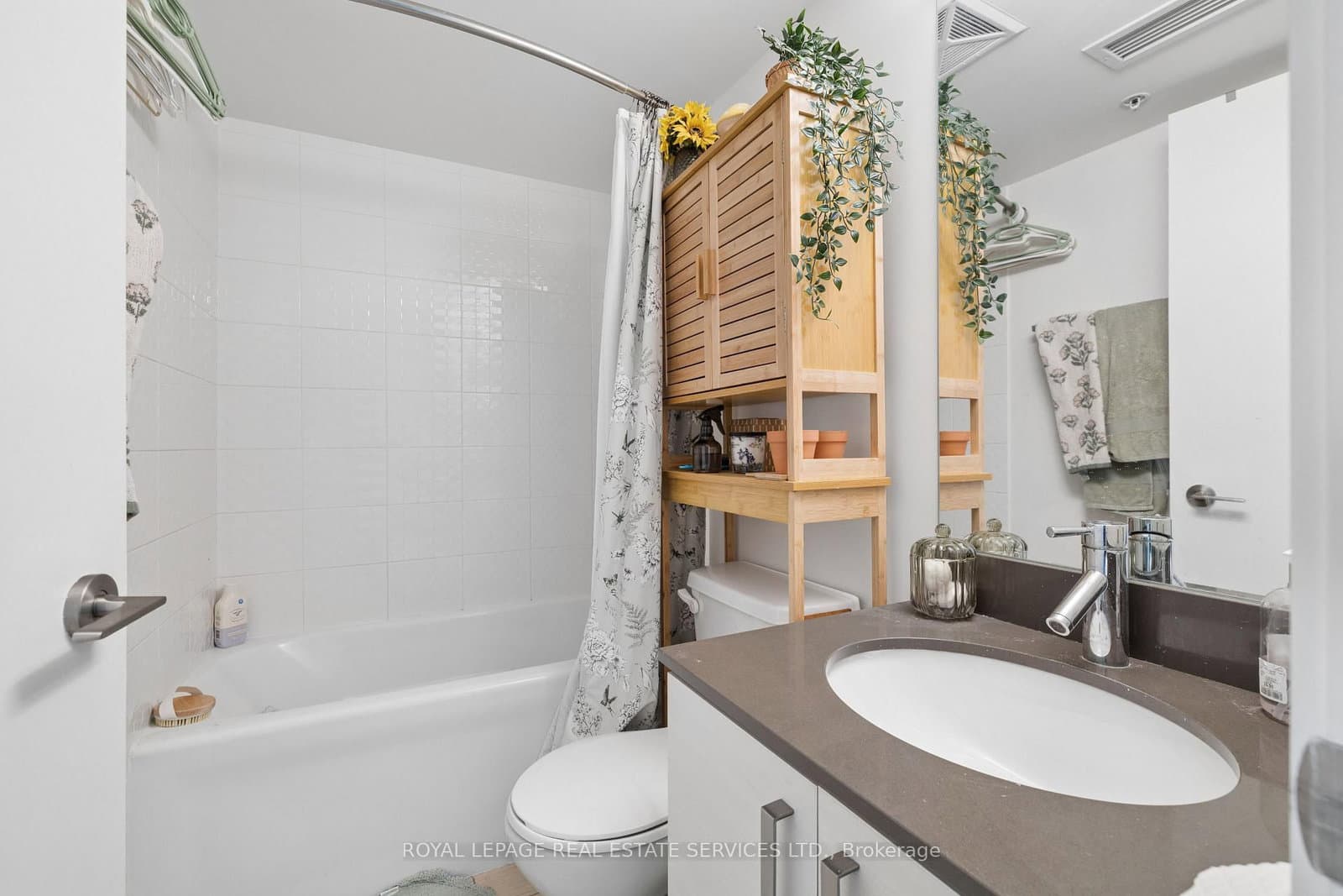 68 Abell Street, Unit 1908 thumbnail 20