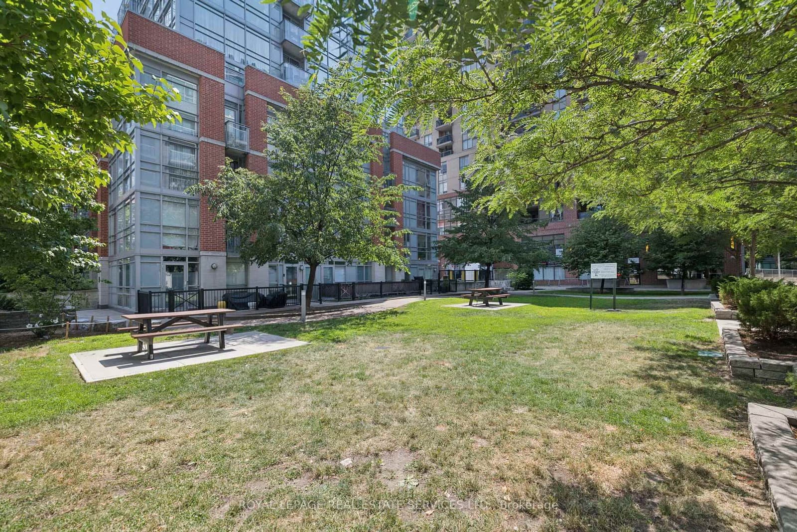 68 Abell Street, Unit 1908 thumbnail 27