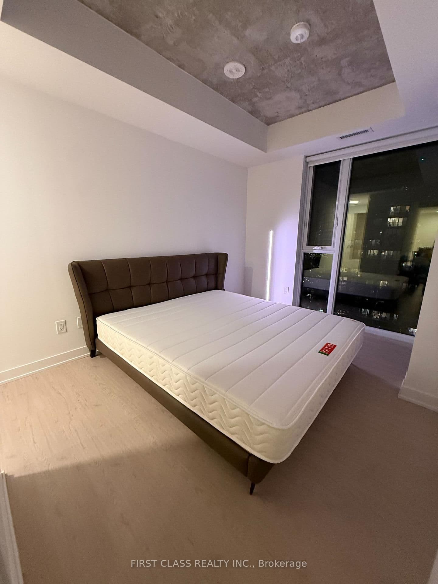 65 Mutual Street, Unit 2804 thumbnail 4