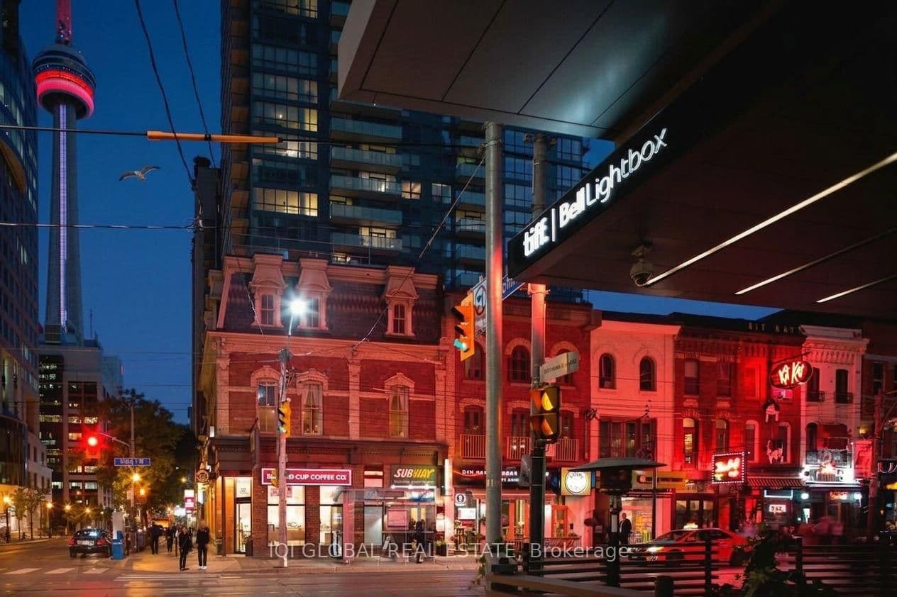 478 King Street W, Unit 406 thumbnail 21