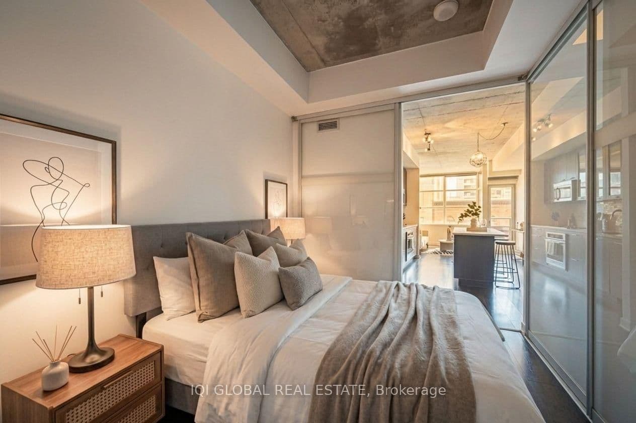 478 King Street W, Unit 406 thumbnail 8