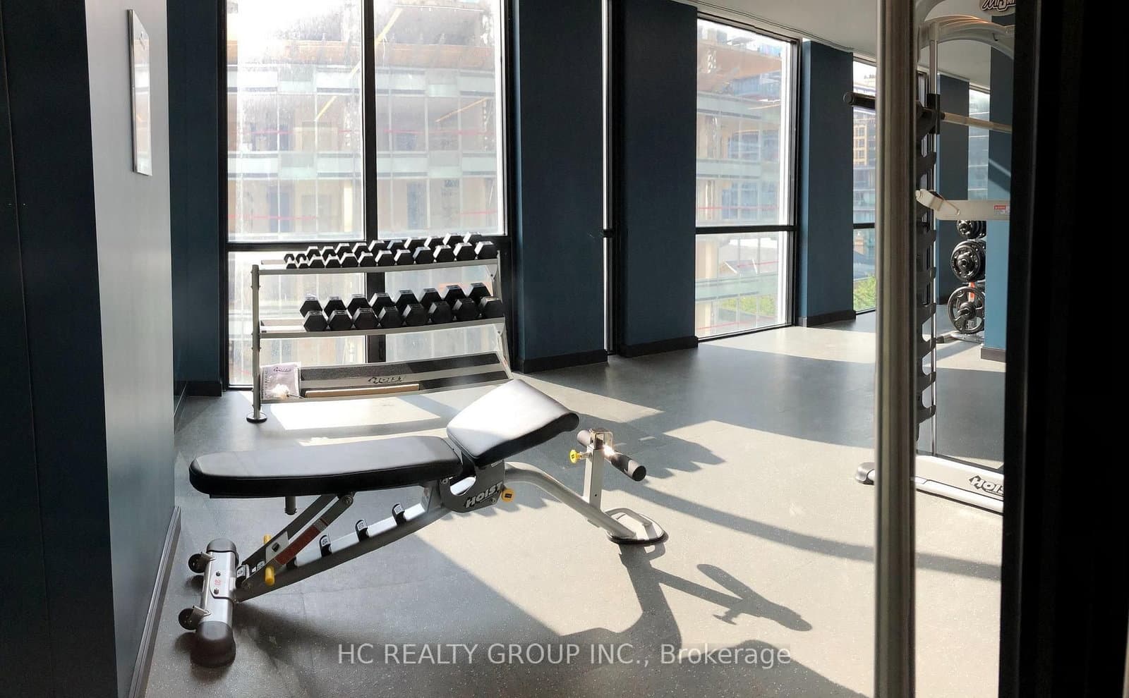 1 Yorkville Avenue, Unit 4512 thumbnail 9