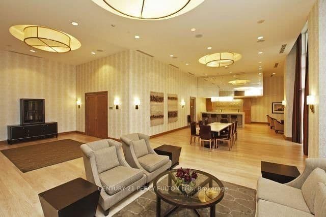 100 Harrison Garden Boulevard, Unit PH14 thumbnail 11