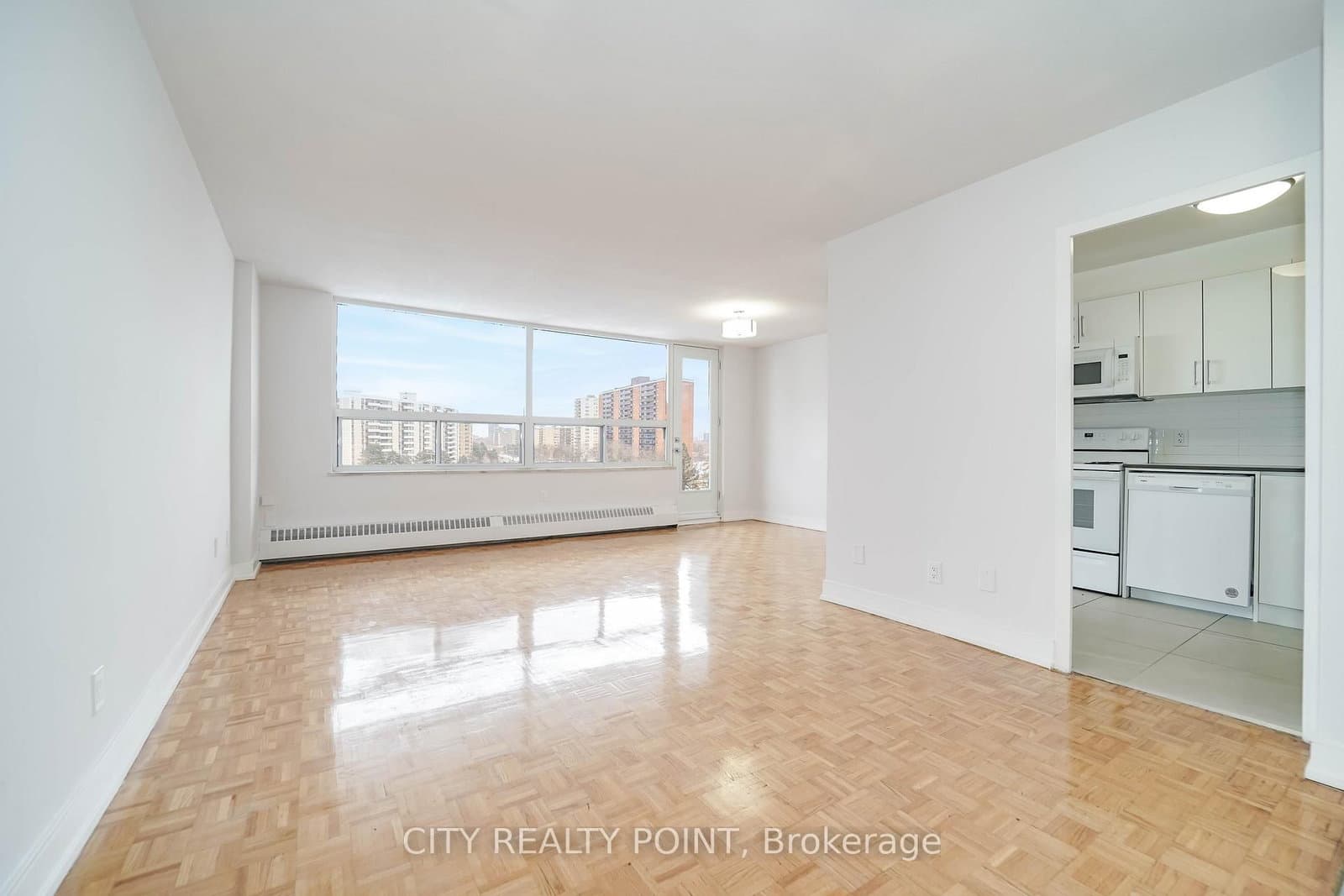 6200 Bathurst Street, Unit 1008 thumbnail 2