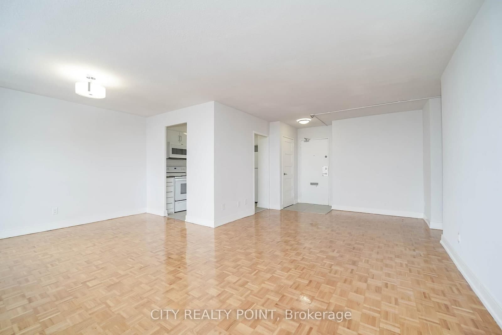 6200 Bathurst Street, Unit 1008 thumbnail 3