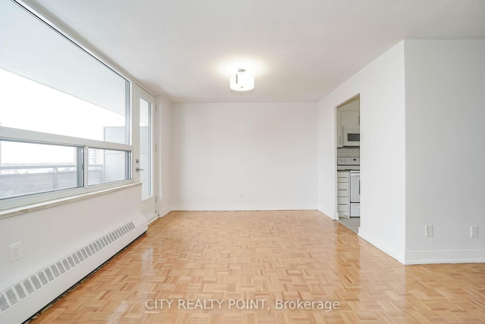6200 Bathurst Street, Unit 1008 thumbnail 6