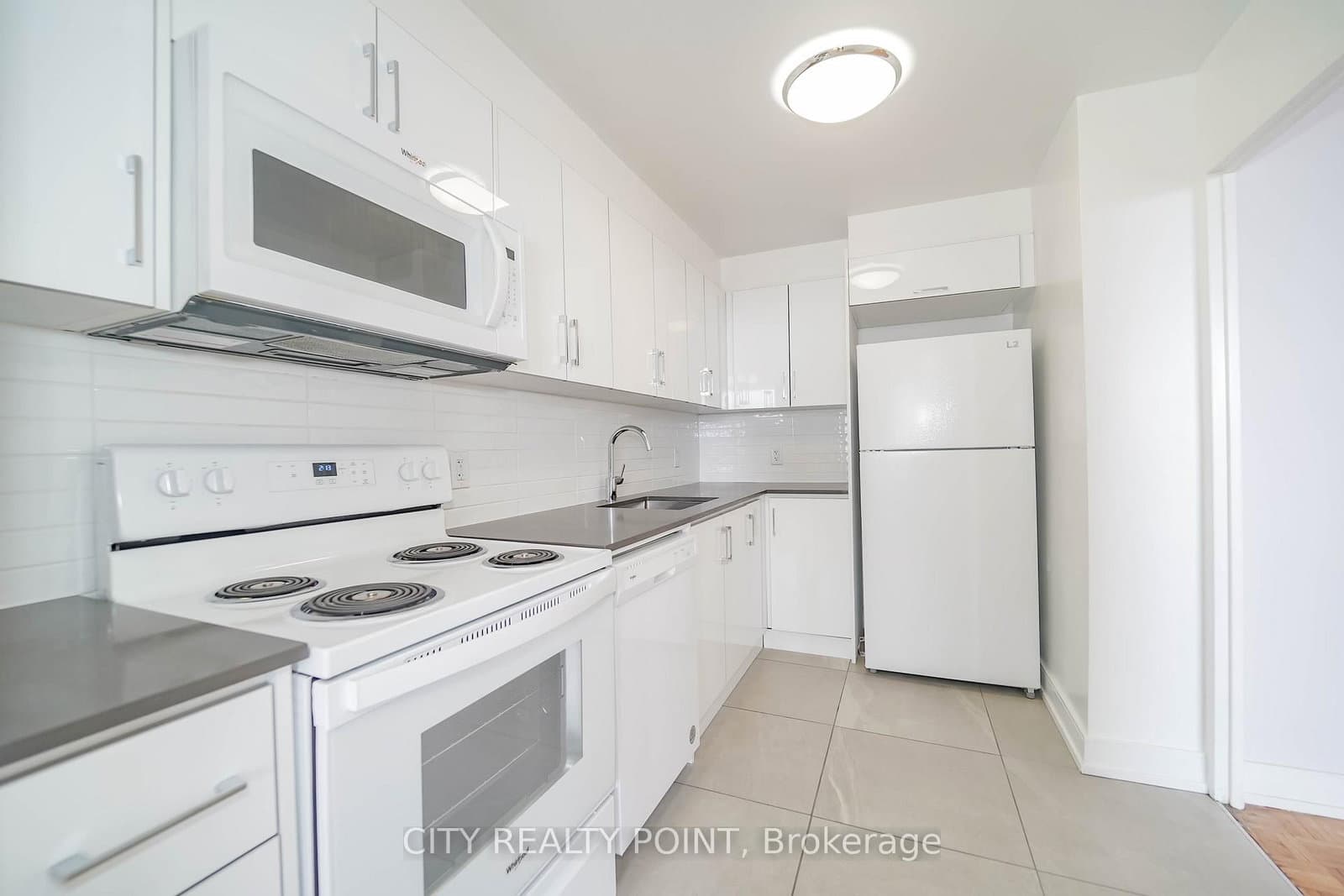6200 Bathurst Street, Unit 1008 thumbnail 9