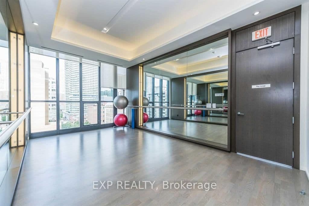 101 Charles Street E, Unit 4804 thumbnail 12