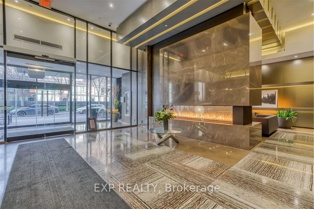 101 Charles Street E, Unit 4804 thumbnail 7