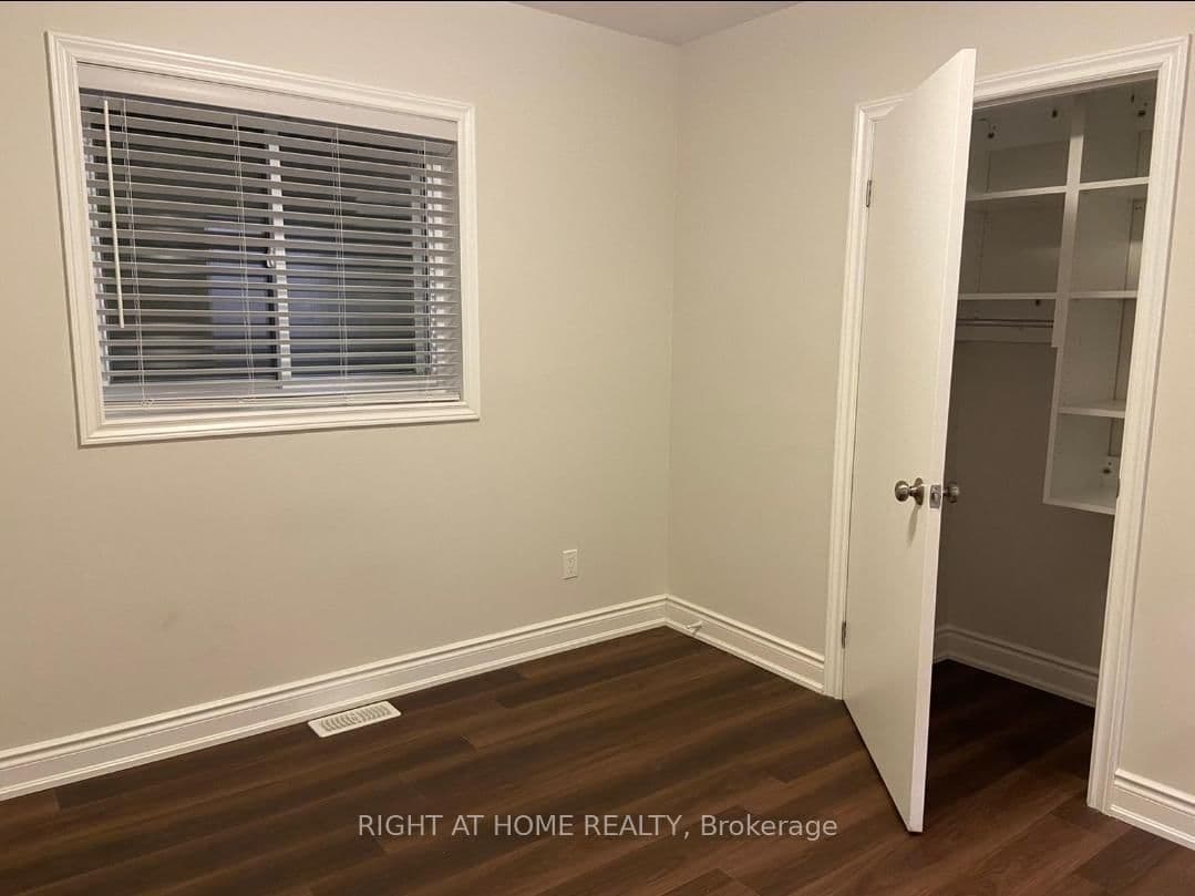 4 Trophy Drive, Unit MAIN FL thumbnail 12