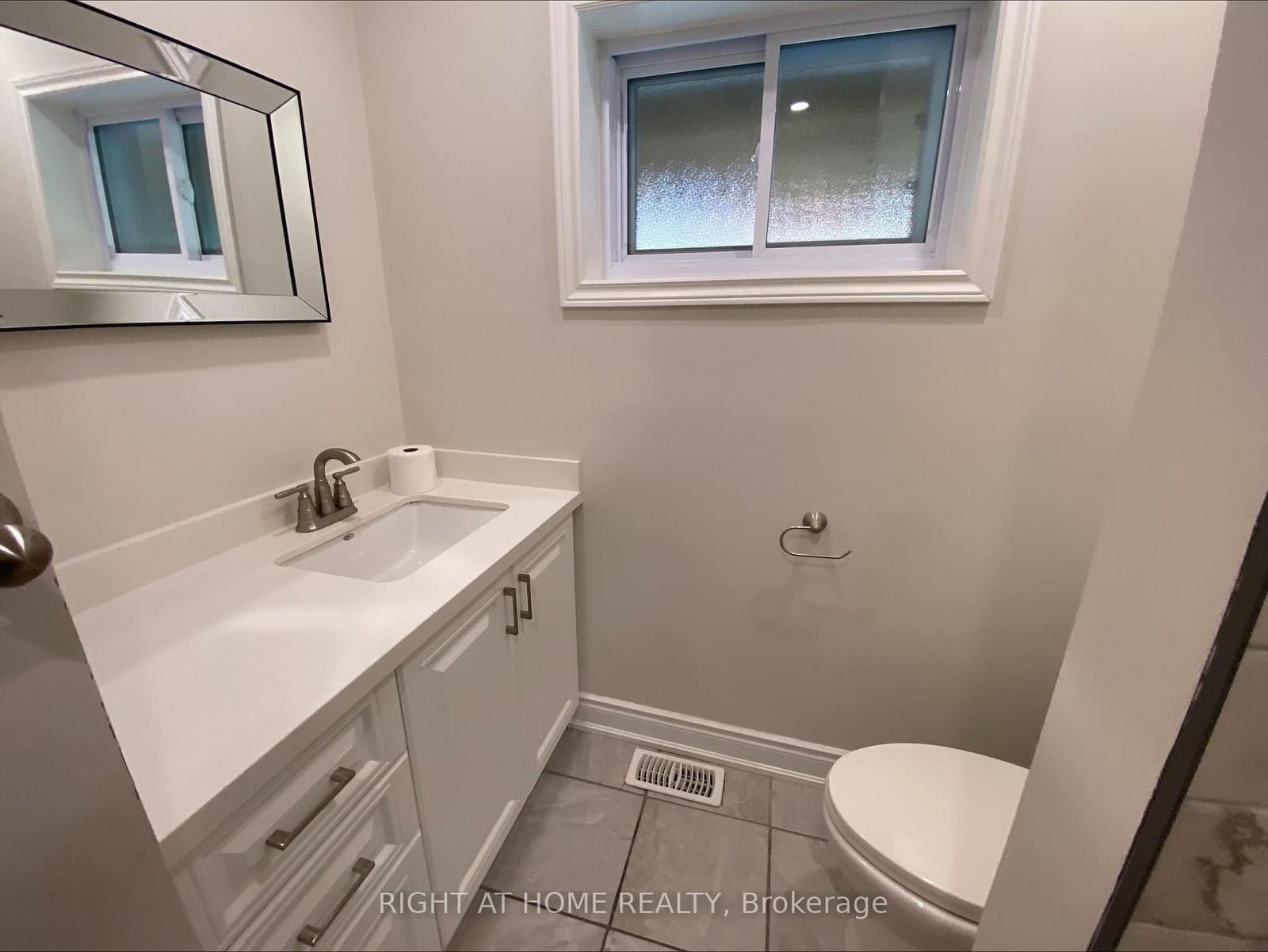 4 Trophy Drive, Unit MAIN FL thumbnail 14