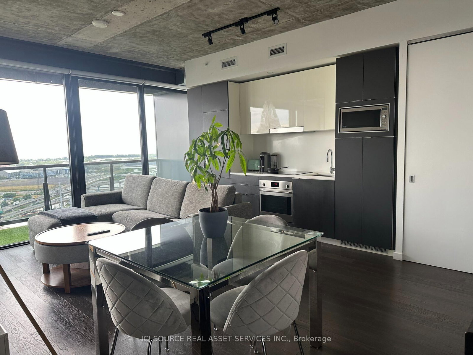 170 Bayview Avenue, Unit 2407