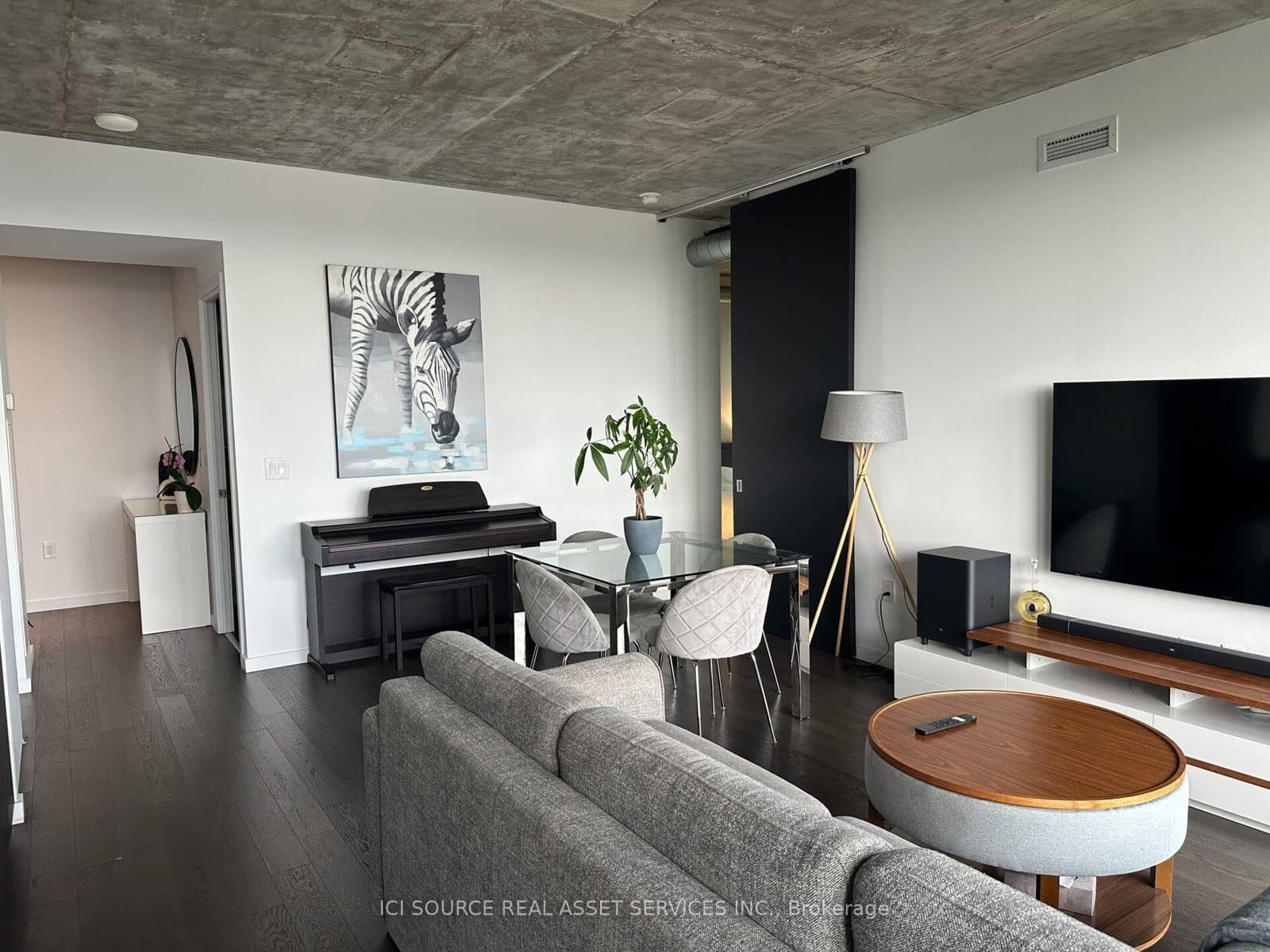170 Bayview Avenue, Unit 2407 thumbnail 2