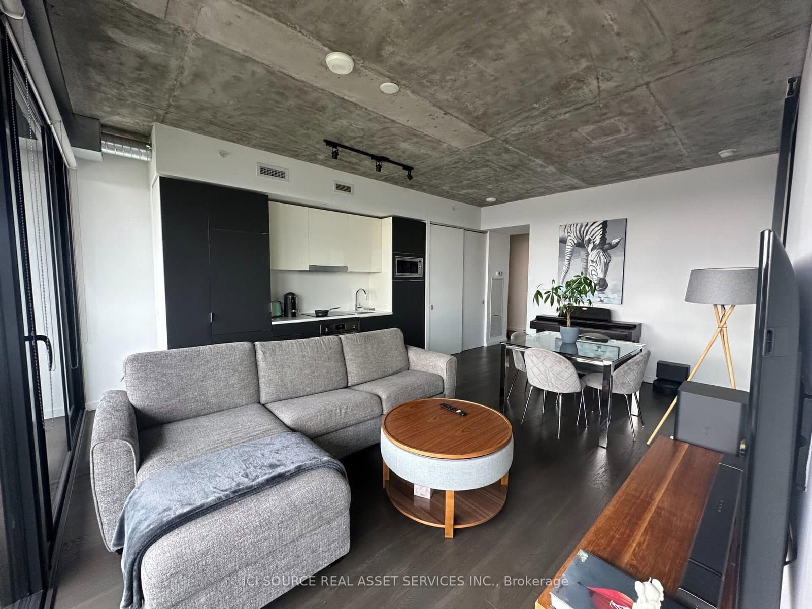 170 Bayview Avenue, Unit 2407 thumbnail 6
