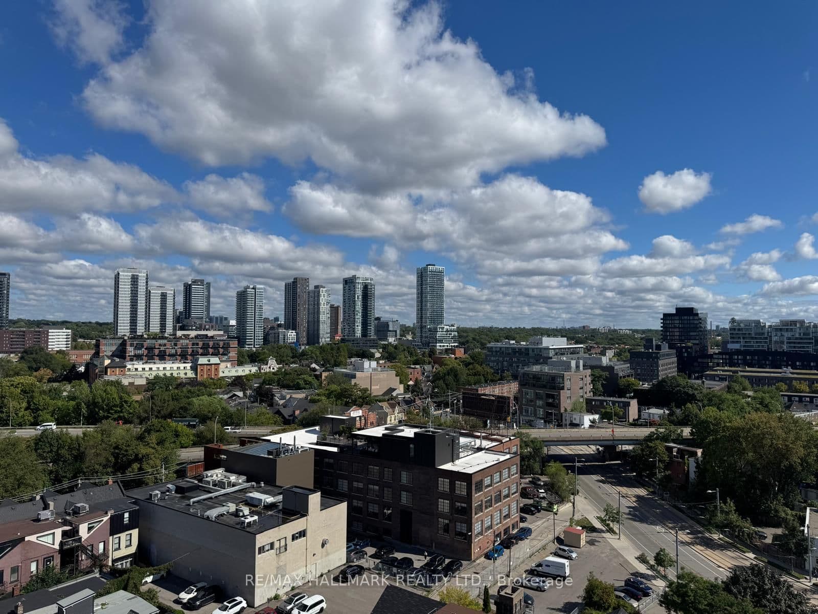 28 Eastern Avenue, Unit PH04 thumbnail 12