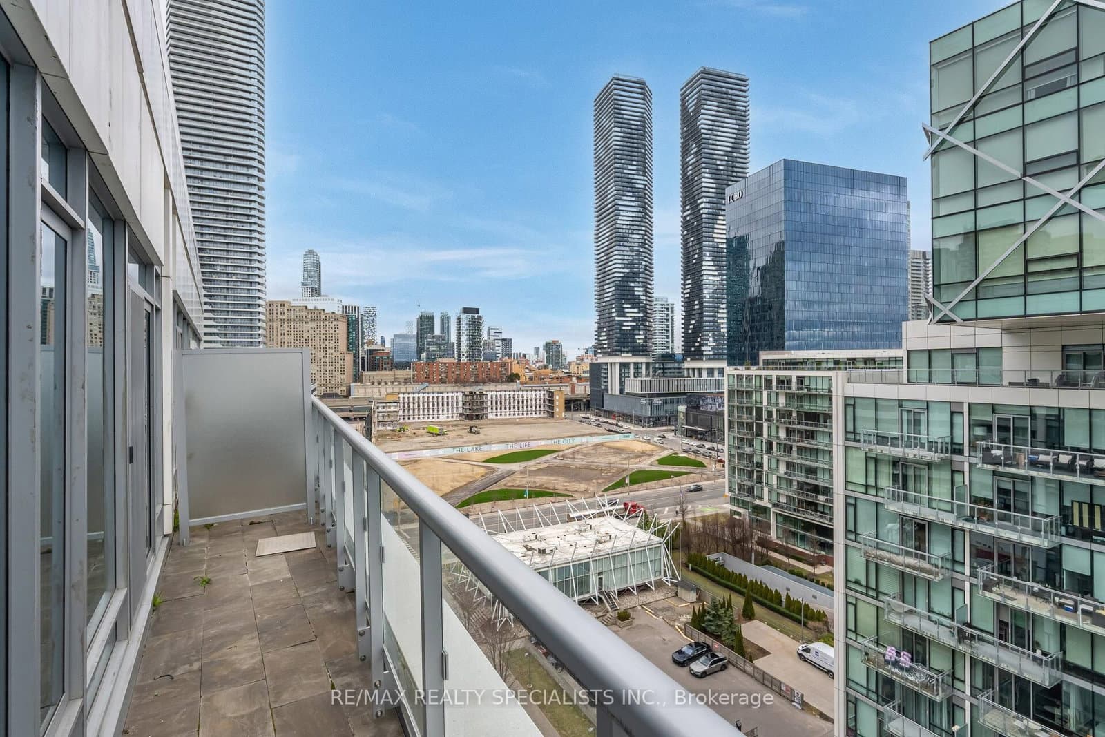 29 Queens Quay E, Unit 1118 thumbnail 18