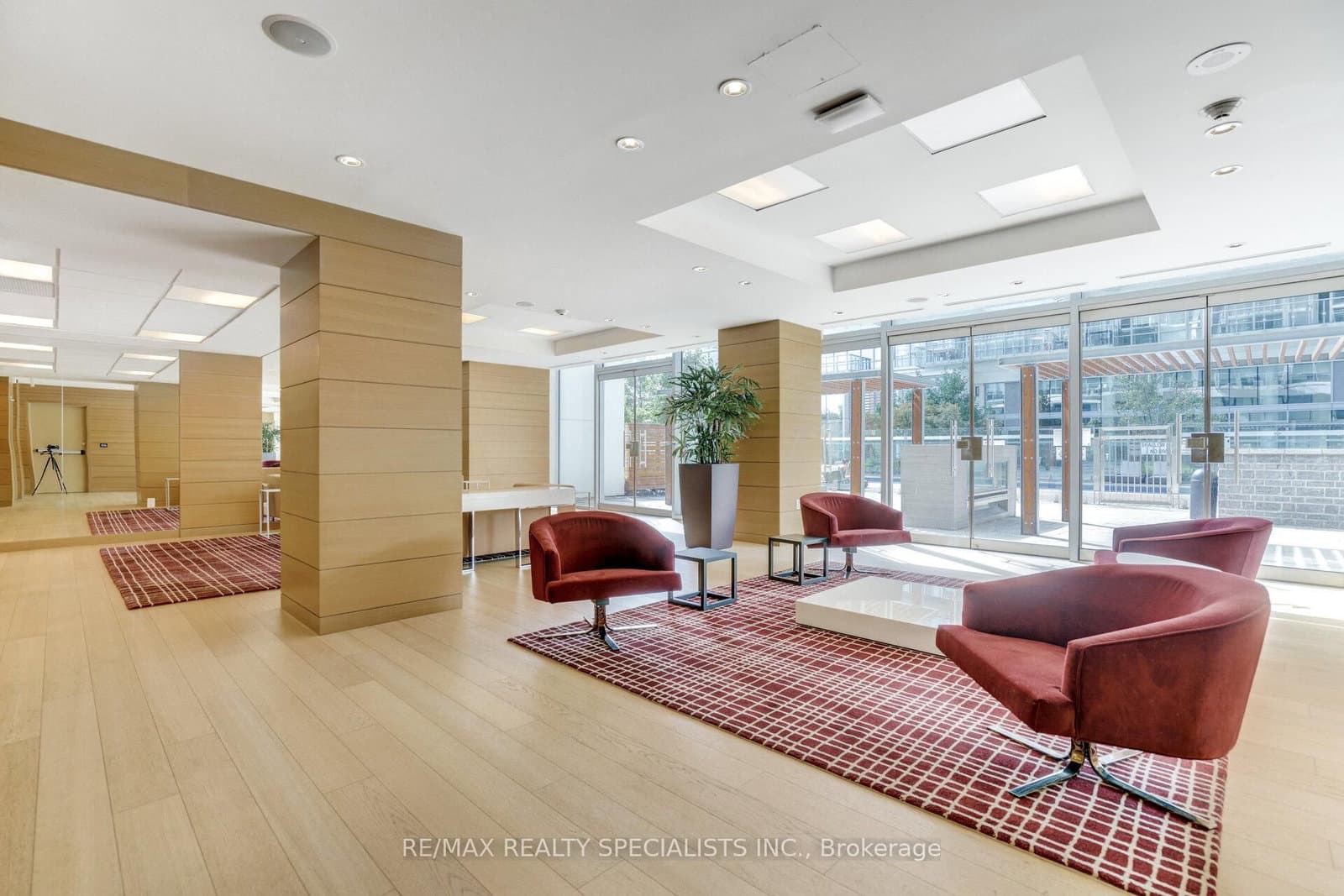 29 Queens Quay E, Unit 1118 thumbnail 30