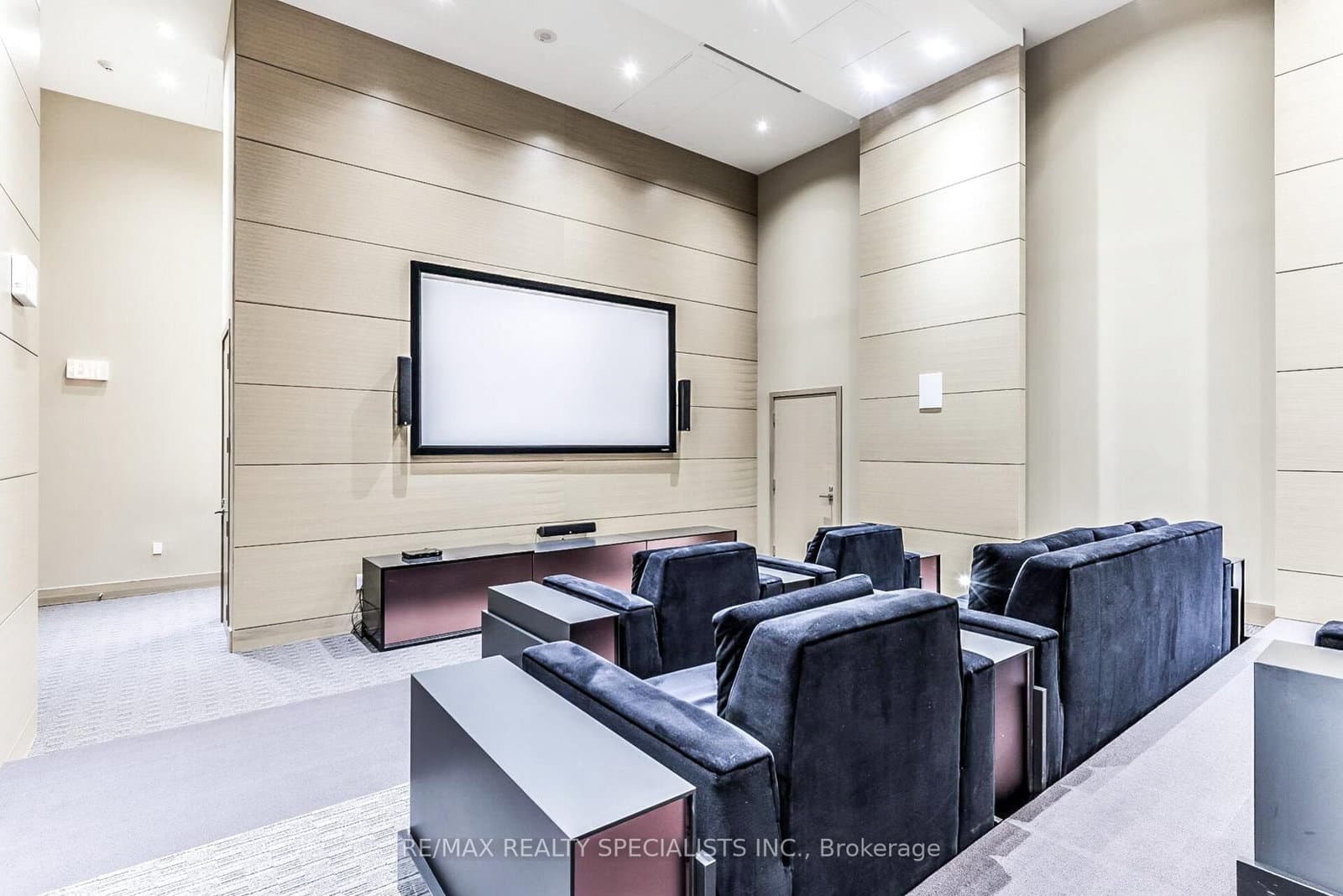 29 Queens Quay E, Unit 1118 thumbnail 32