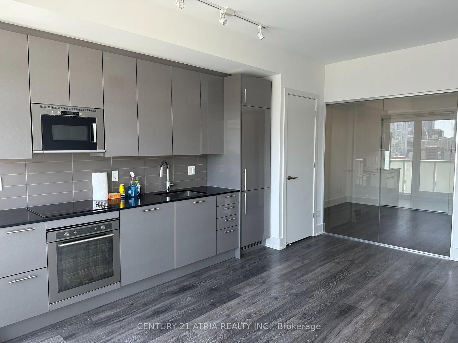403 Church Street, Unit 1213 thumbnail 3