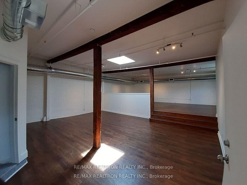 135 Tecumseth Street, Unit 14B - Image 1