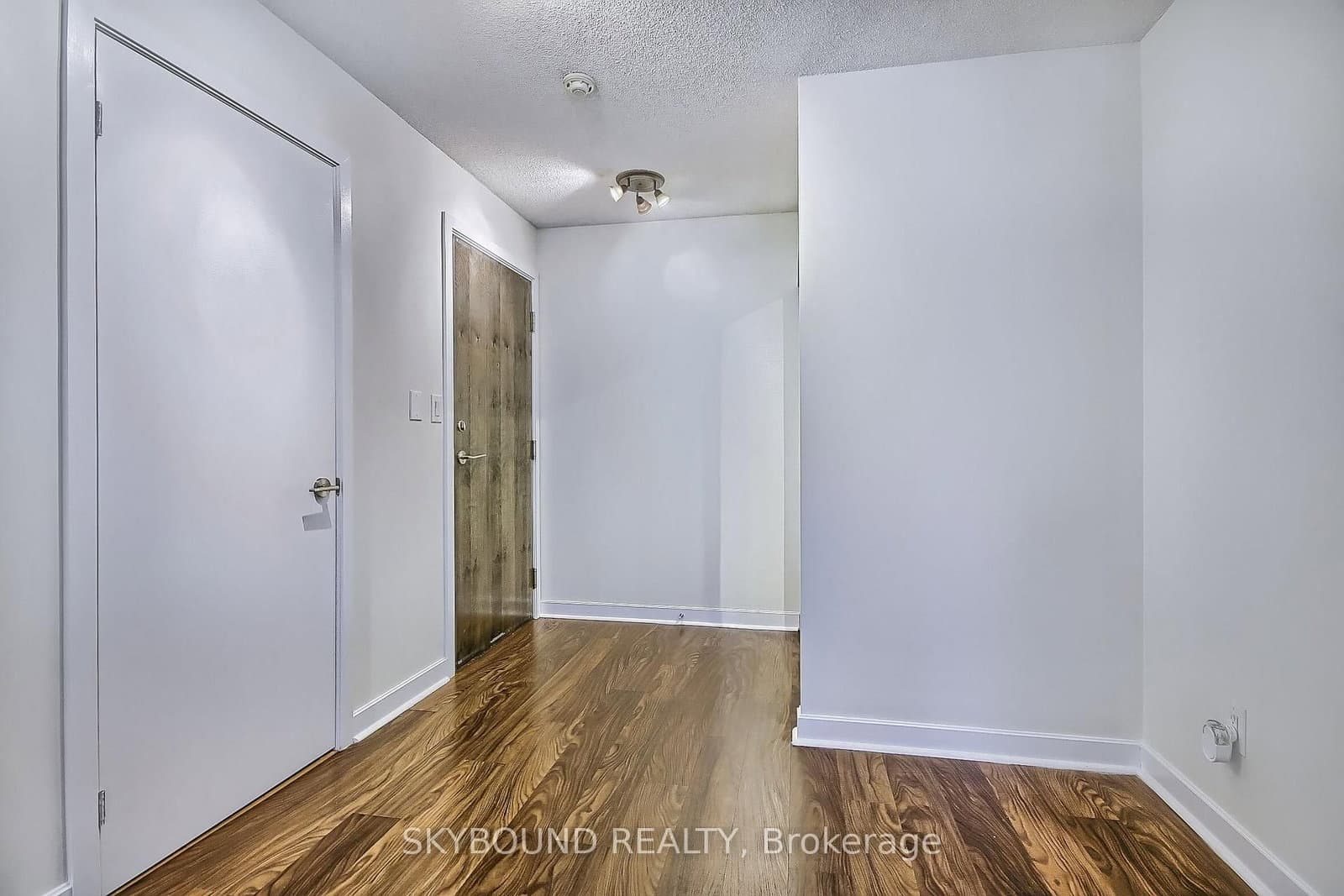 33 Bay Street, Unit 712 thumbnail 6