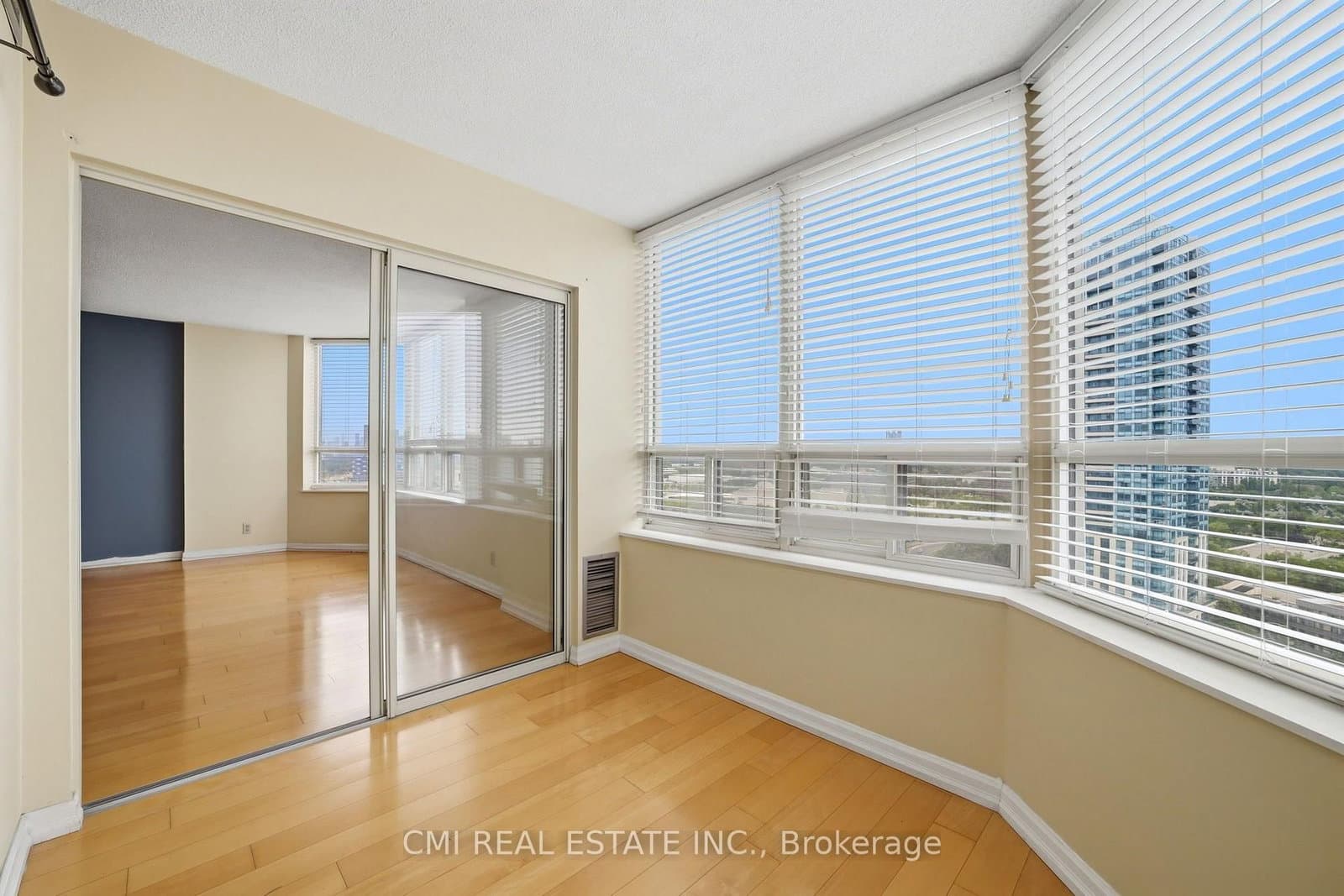 215 Wynford Drive, Unit 2307 thumbnail 35