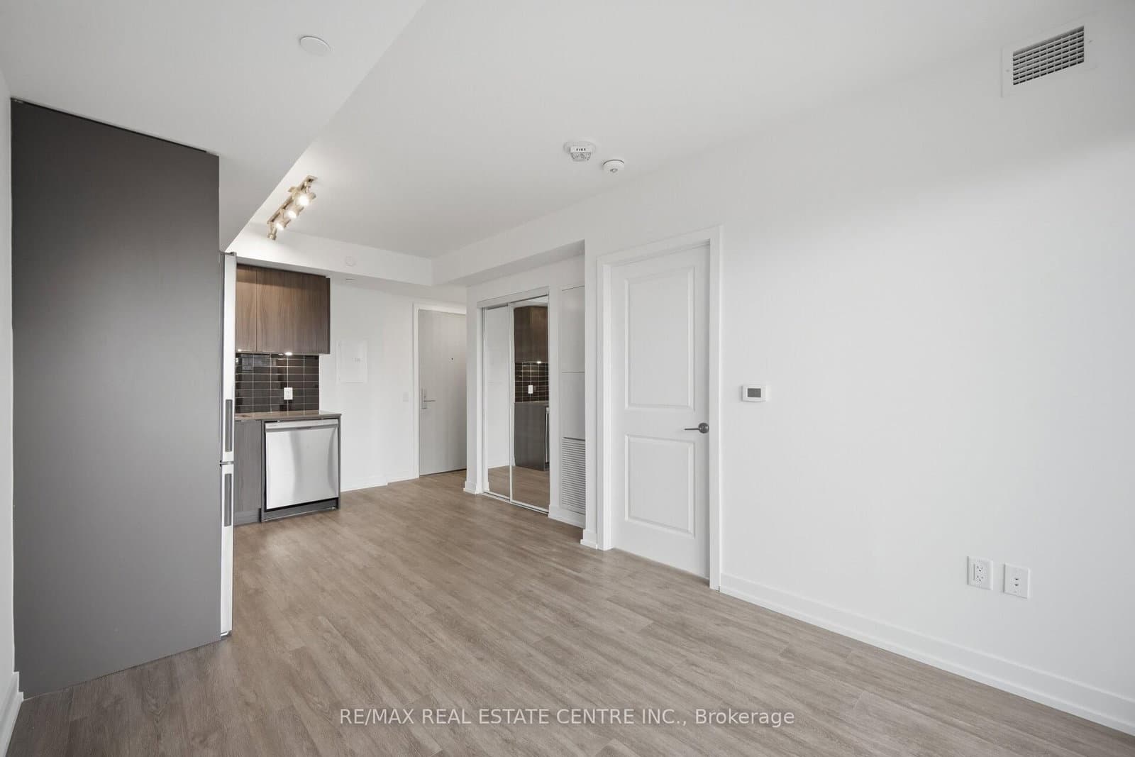 395 Bloor Street E, Unit 2503 thumbnail 38