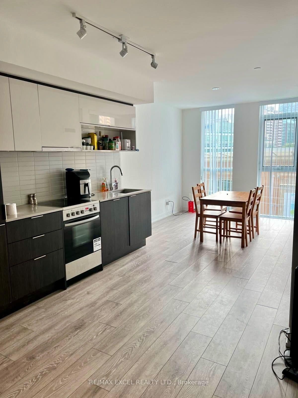 159 Wellesley Street E, Unit 406 thumbnail 6